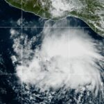 Surge nueva depresión tropical en el Pacífico; prevén que evolucione a huracán rápidamente
