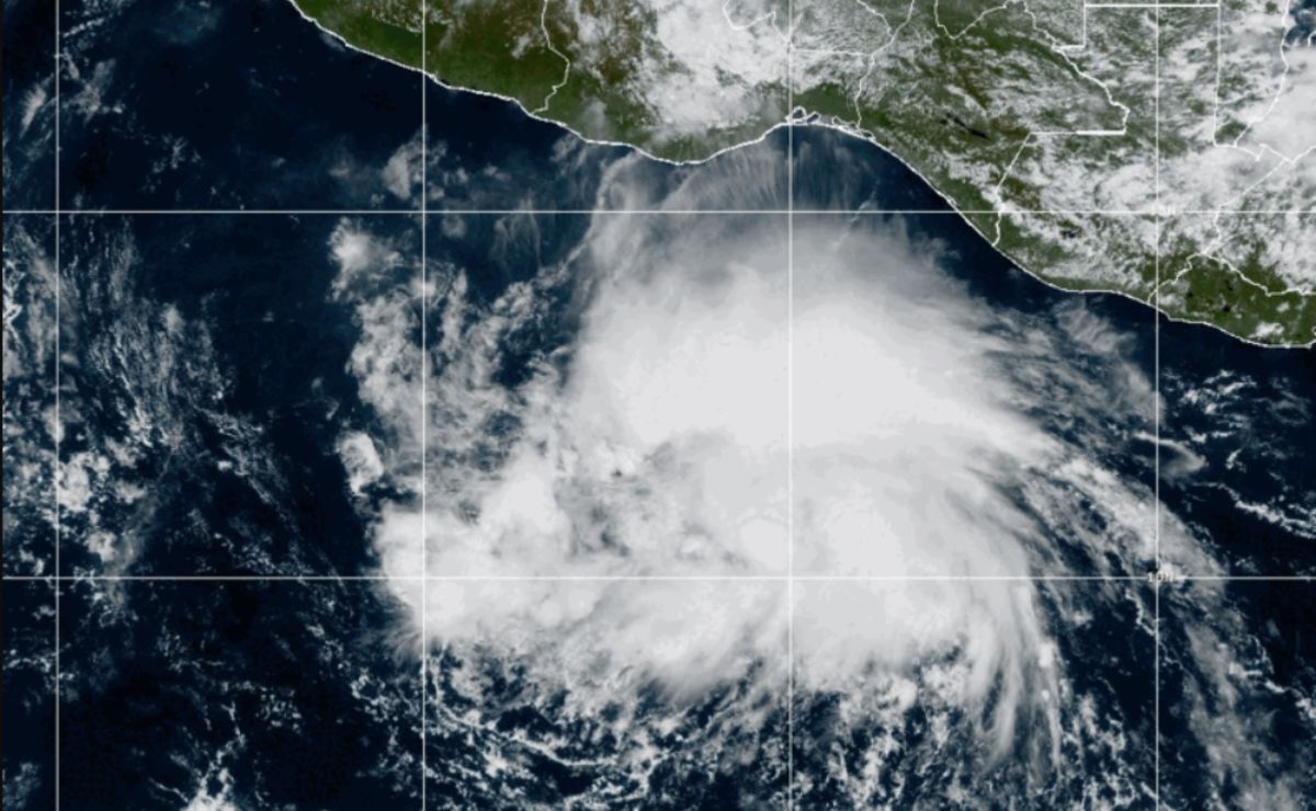 Surge nueva depresión tropical en el Pacífico; prevén que evolucione a huracán rápidamente