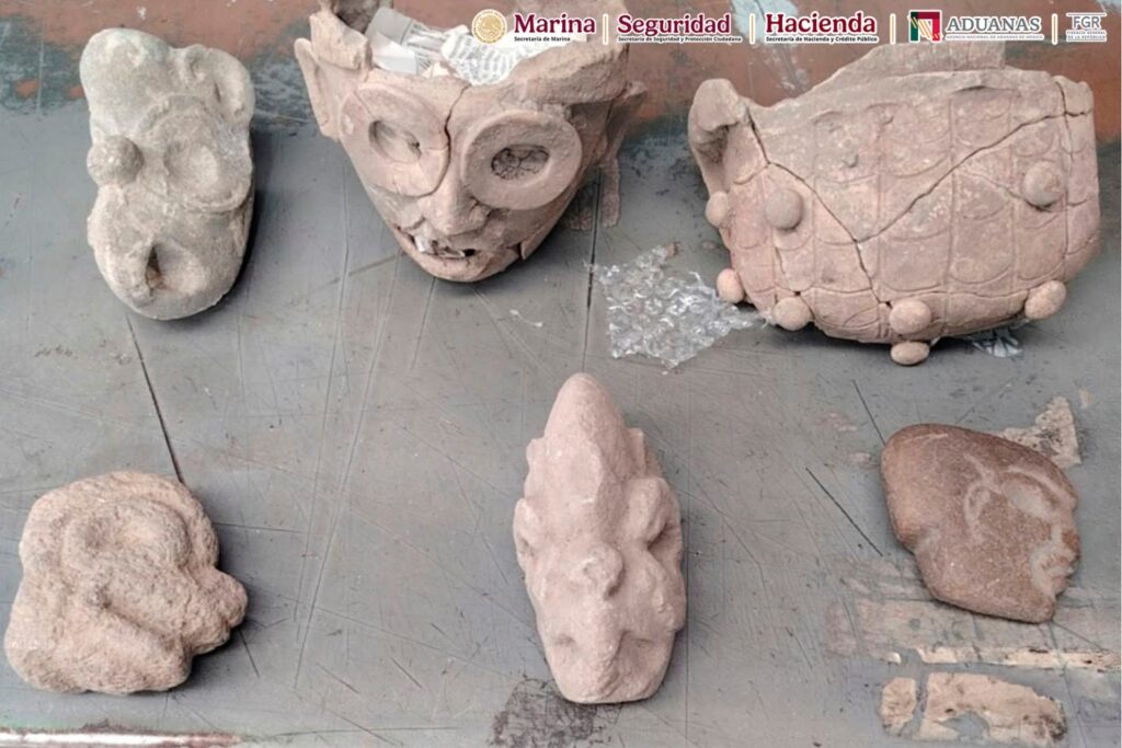 Detectan en el AICM seis bienes arqueológicos con destino a Gran Bretaña
