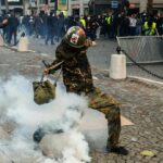 Macron anuncia restricciones a manifestaciones en Francia y convoca un Consejo de Defensa