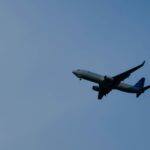 El avión desaparecido frente a EE.UU. se desplomó 12 mil pies antes de perder la señal