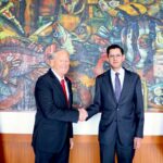 Canciller Roberto Velasco se reúne con el embajador Ron Johnson de EE.UU.; de esto conversaron