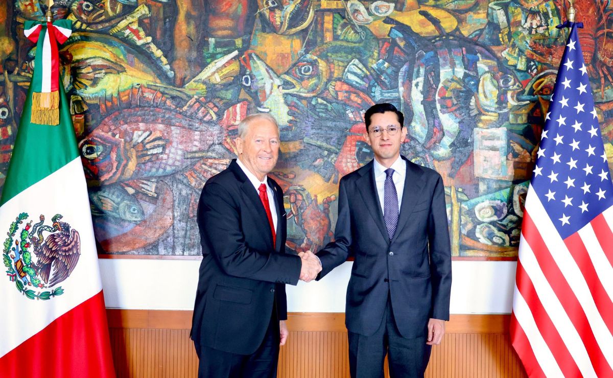 Canciller Roberto Velasco se reúne con el embajador Ron Johnson de EE.UU.; de esto conversaron