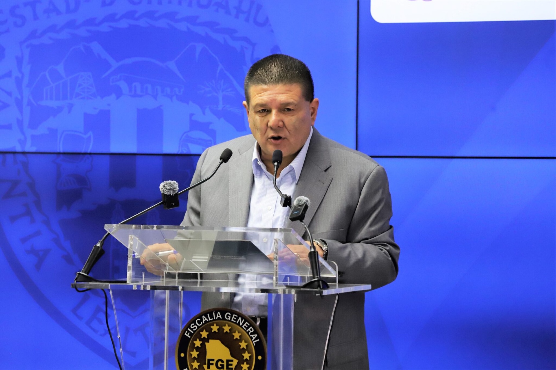 FGR acusa a César Jáuregui de presunta traición a la patria por operativo en Chihuahua FGR acusa a César Jáuregui de presunta traición a la patria por operativo en Chihuahua