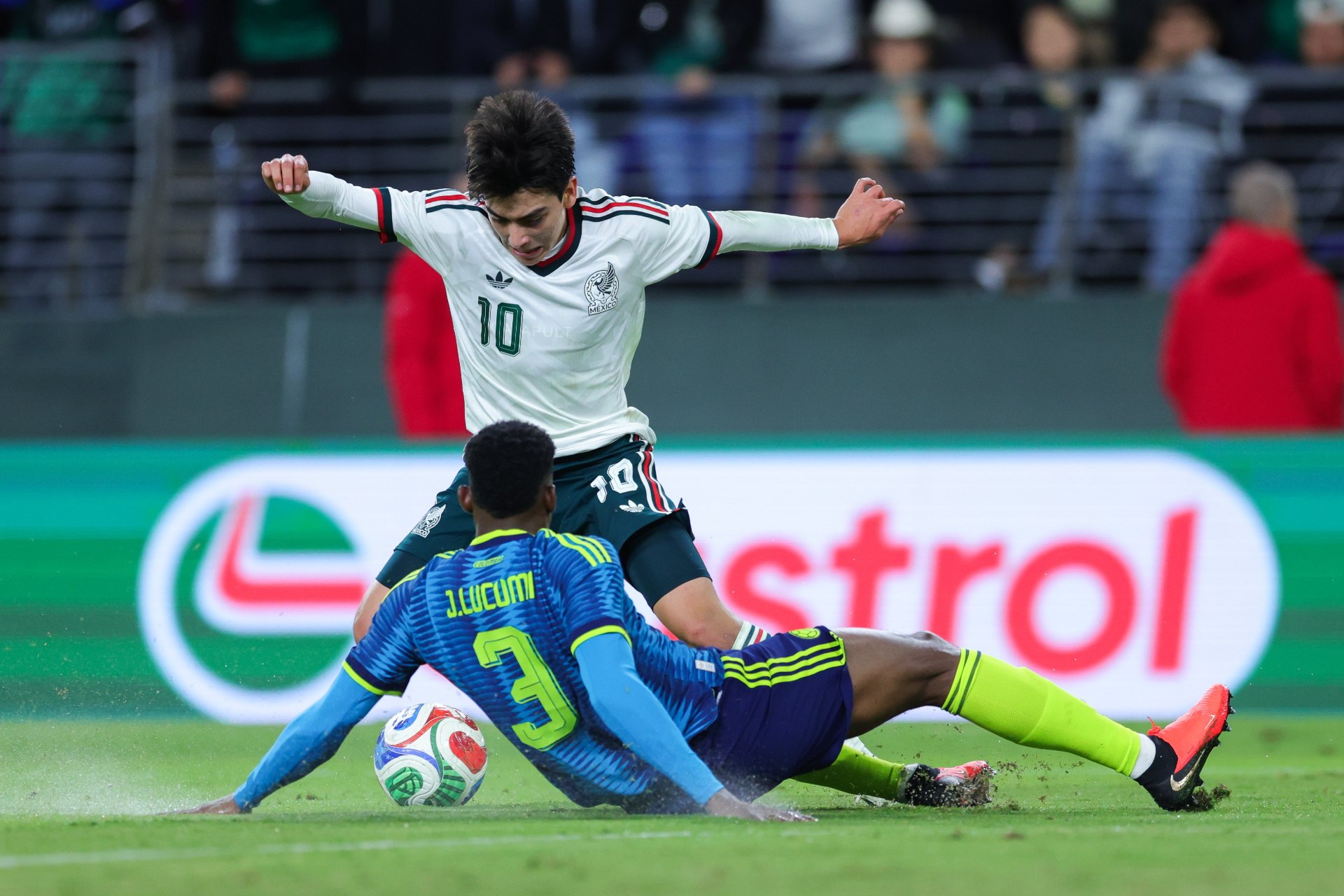 Gilberto Mora, en duda para el juego ante Estados Unidos Gilberto Mora, en duda para el juego ante Estados Unidos