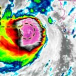 Huracán ‘Rachel’ se intensifica a huracán categoría 2