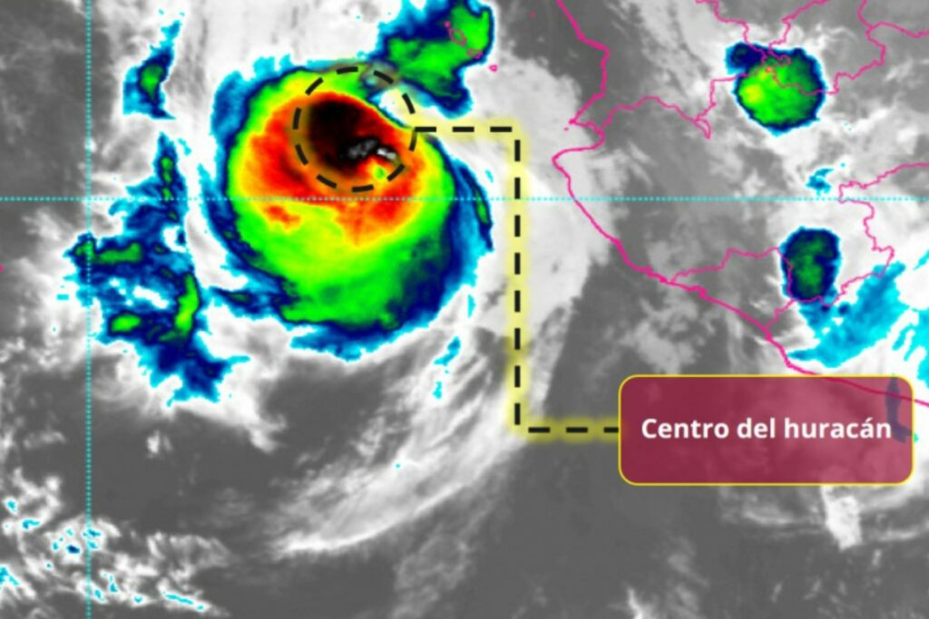 ‘Simon’ se degrada a huracán categoría 1 frente a las costas del Pacífico mexicano