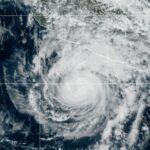 Huracán ‘Trudy’ baja a categoría 1 pero mantiene la alerta por lluvias