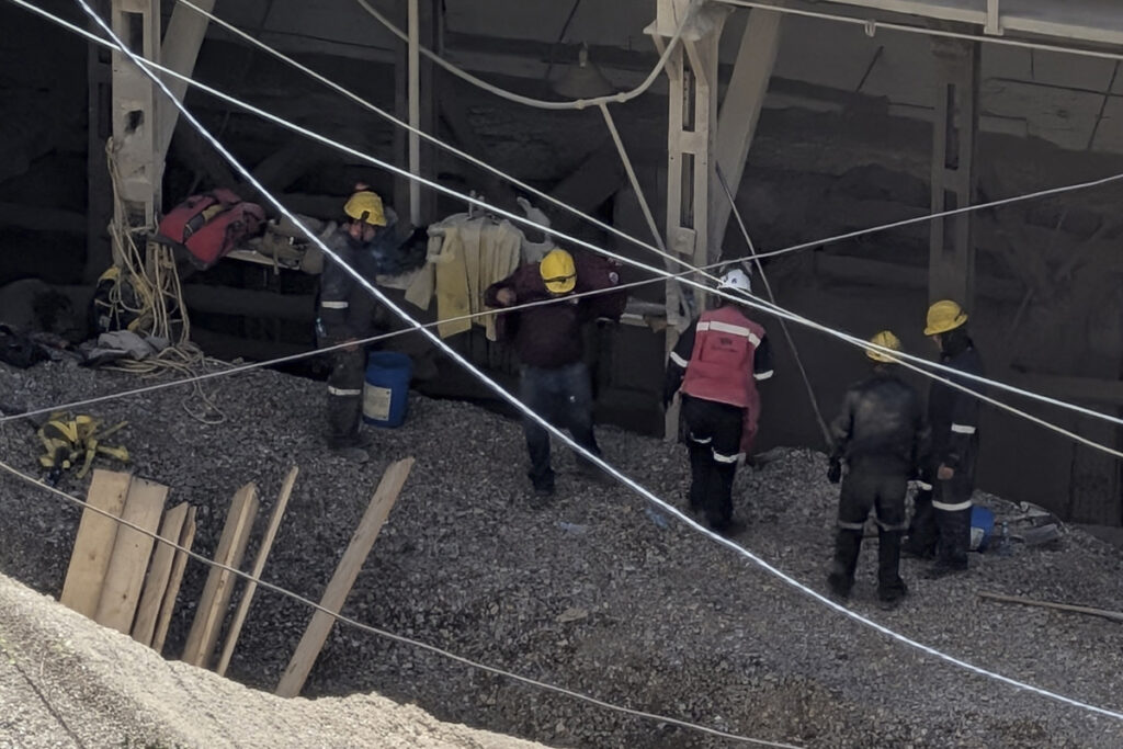 Investigan la muerte de dos trabajadores en una mina de Hidalgo