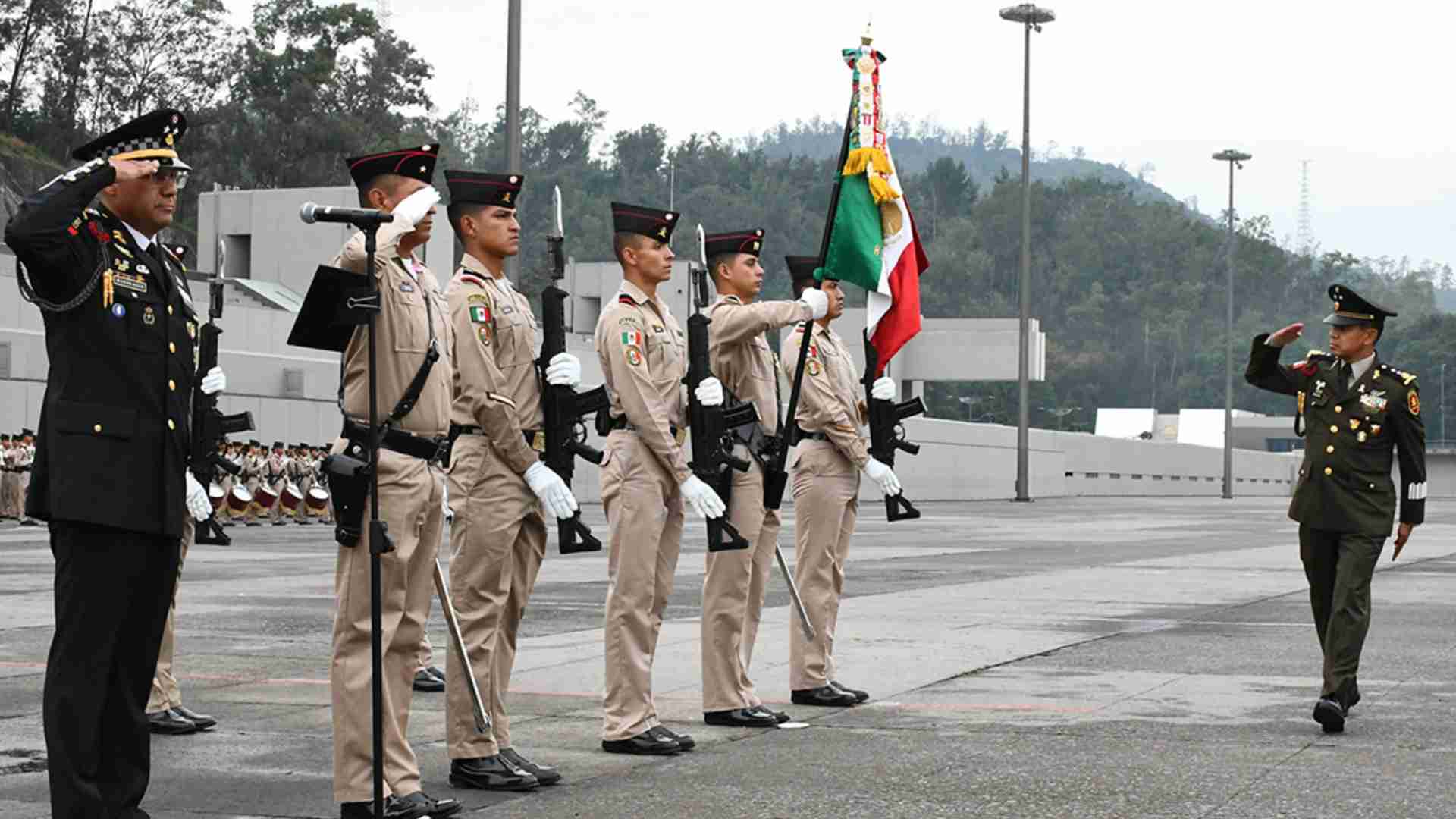 El general Juan José Montiel asume como nuevo director del Heroico Colegio Militar El general Juan José Montiel asume como nuevo director del Heroico Colegio Militar