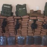 Aseguran más de 160 paquetes de drogas y armas en Juchitán, Oaxaca
