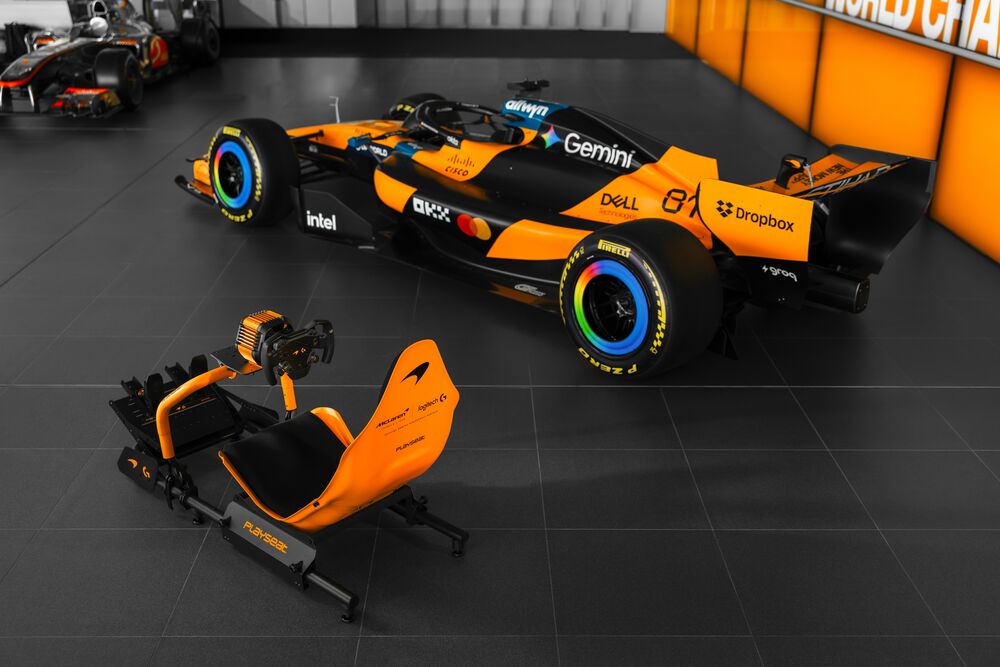 Logitech G sorprende con 15 novedades para gamers, creadores y esports - low-resolution-jpg-rs50-mclaren-racing-bundle-envr-wide-back-angled-04-v2