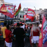 Elecciones en Brasil: Lula reduce la ventaja de Bolsonaro con casi el 65 % del escrutinio
