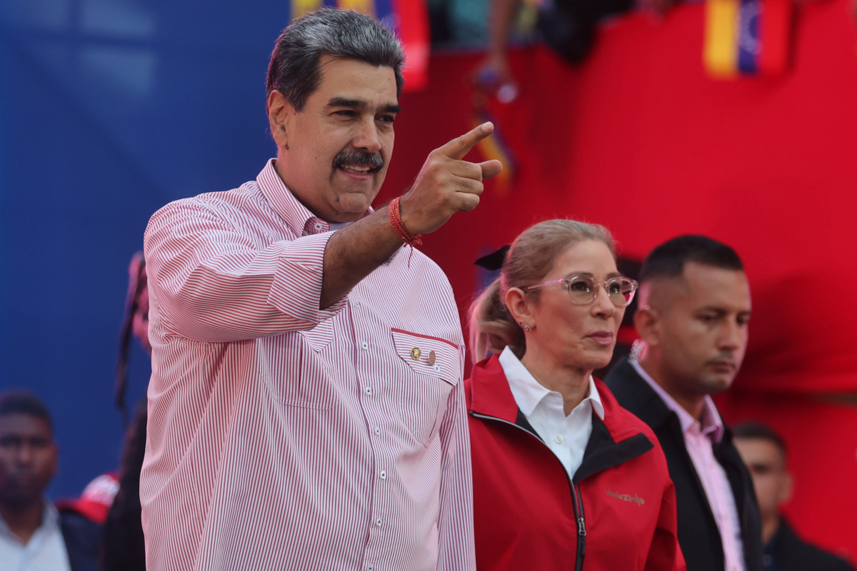 Maduro y Cilia Flores serán acusados de presuntas torturas a estadounidenses: CNN