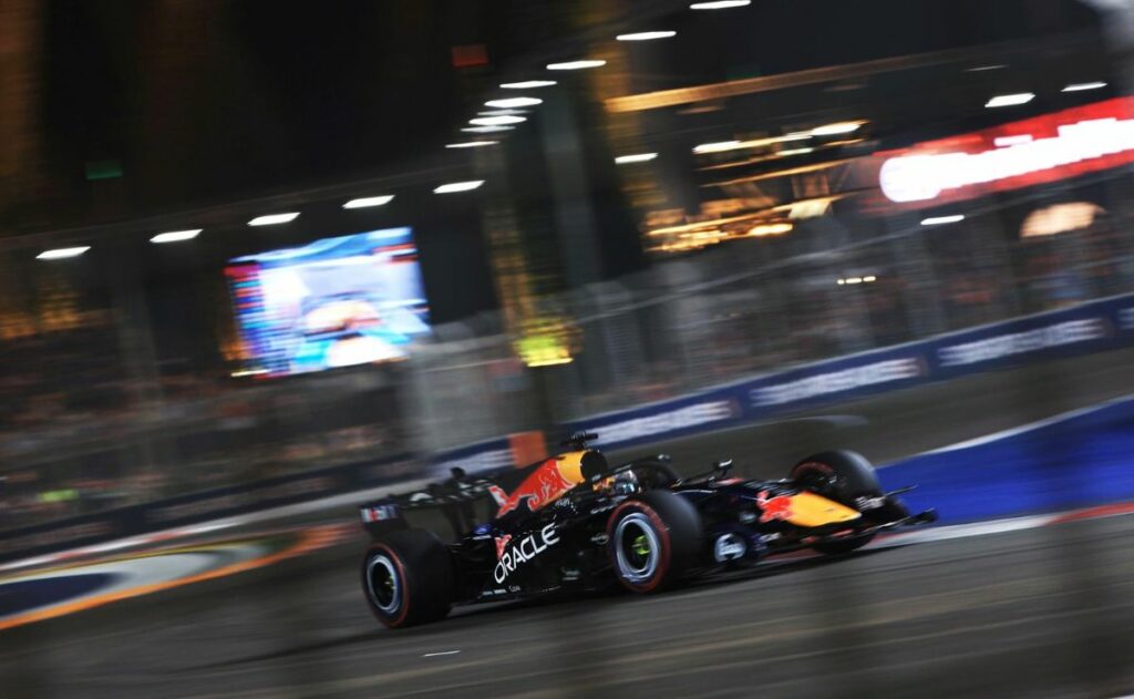 Verstappen gana el GP de Singapur, único circuito que le faltaba por conquistar