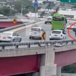 Video: Motociclista cae desde puente al río Santa Catarina de Monterrey
