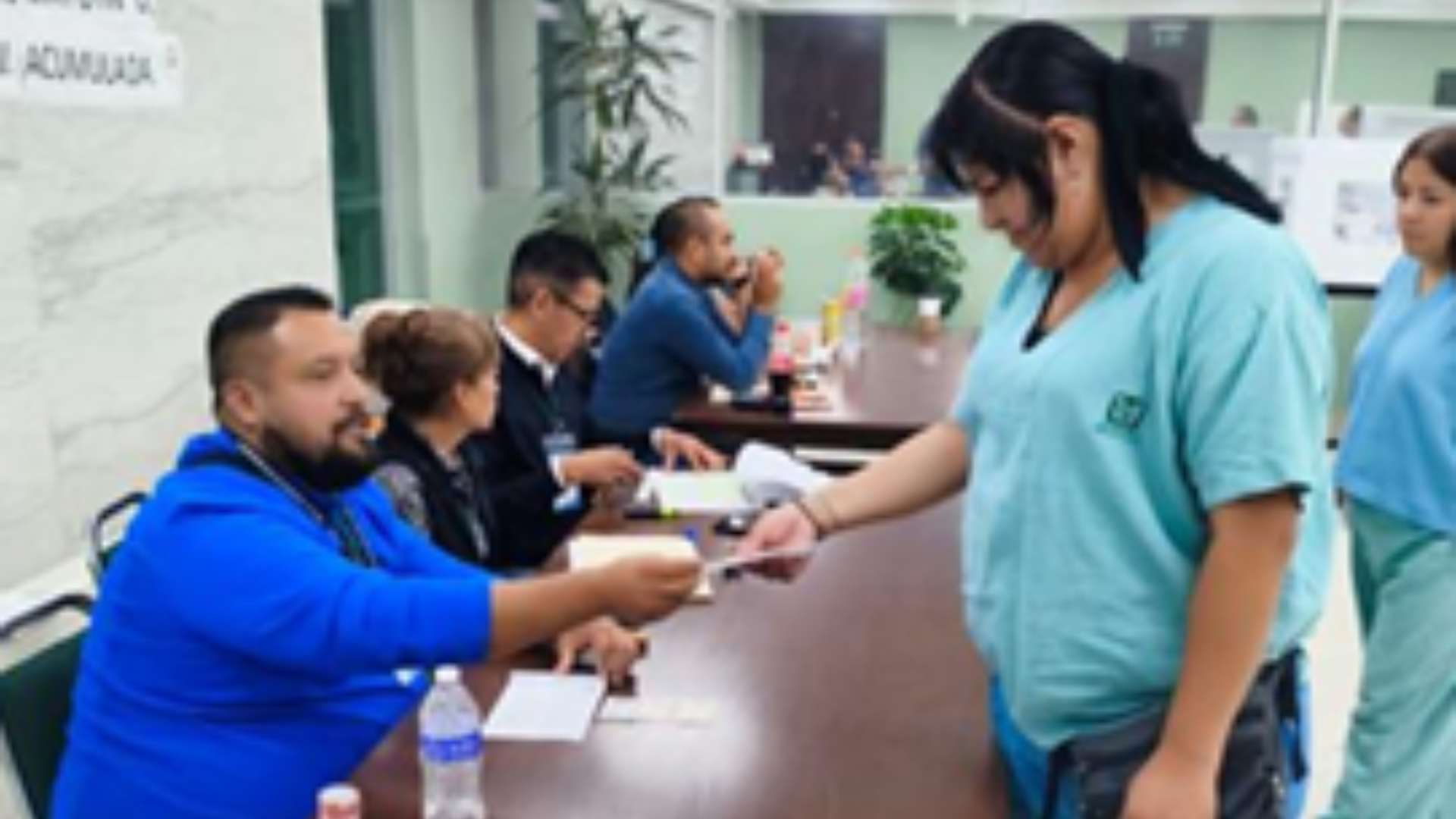 Participan 282 mil trabajadores del IMSS en consulta salarial