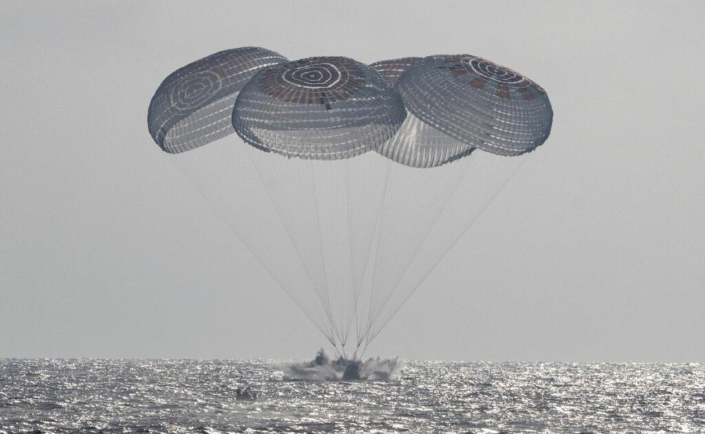 Misión tripulada Crew-12 regresa a la Tierra tras 8 meses en la EEI