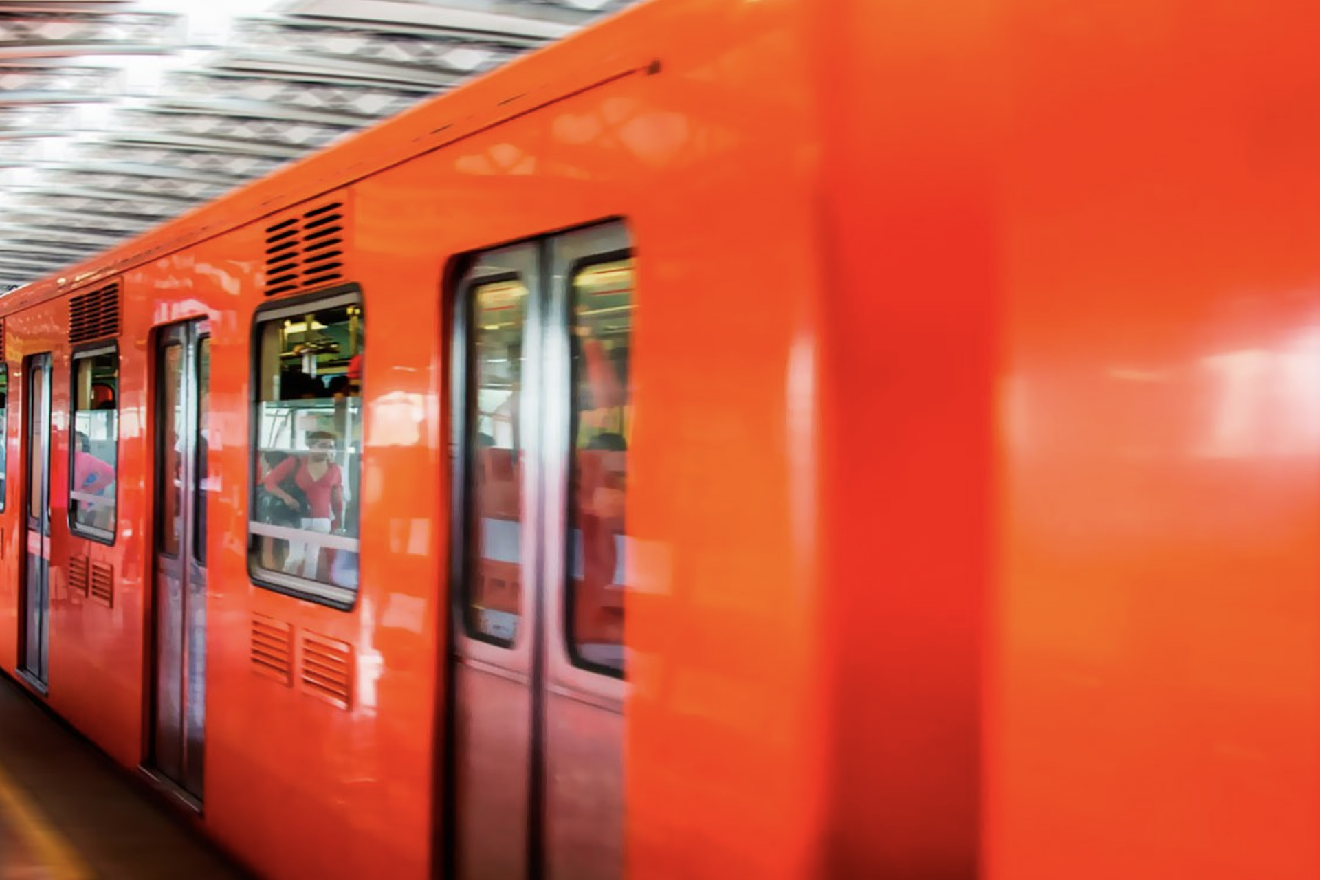 Restablecen por completo el servicio de la Línea 9 del Metro Restablecen por completo el servicio de la Línea 9 del Metro