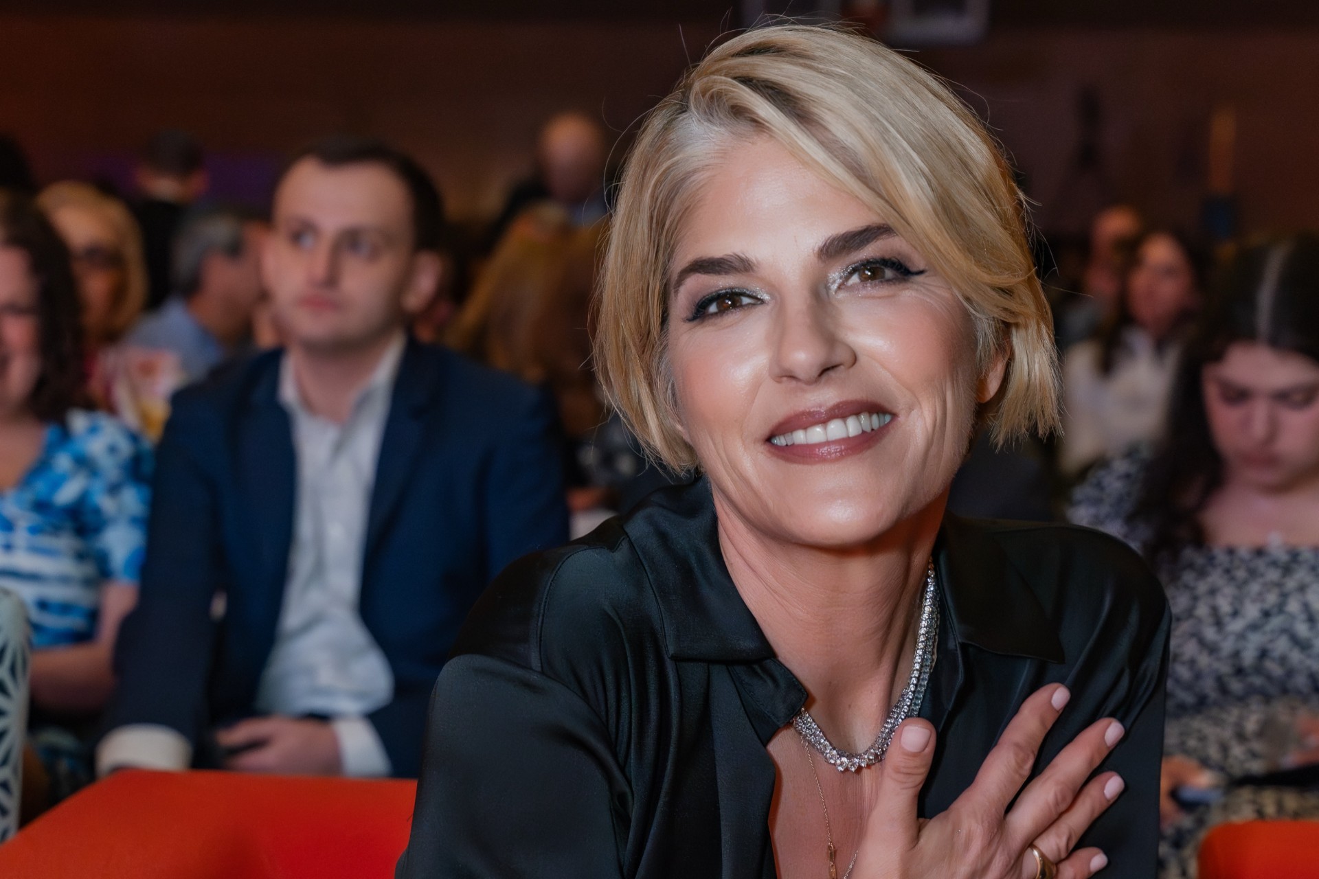 Detienen a la actriz Selma Blair tras agredir a la tripulación de un avión en EE.UU. Detienen a la actriz Selma Blair tras agredir a la tripulación de un avión en EE.UU.