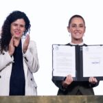 Sheinbaum firma decreto para proteger a menores en plataformas digitales