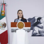 Sheinbaum instruye a Zoé Robledo abrir negociación salarial con trabajadores del IMSS