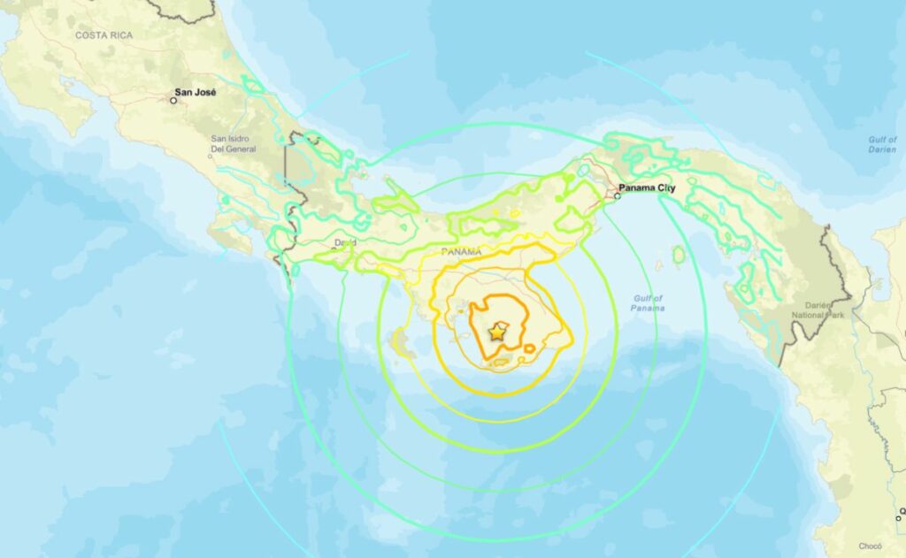 Videos: Así se sintió el sismo magnitud 7.7 en Panamá
