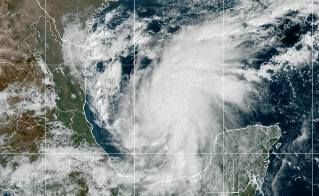 ¿Cuándo se convertirá ‘Isaías’ en huracán?