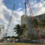 Tres de cada cuatro latinos sacrifican otros gastos para pagar vivienda