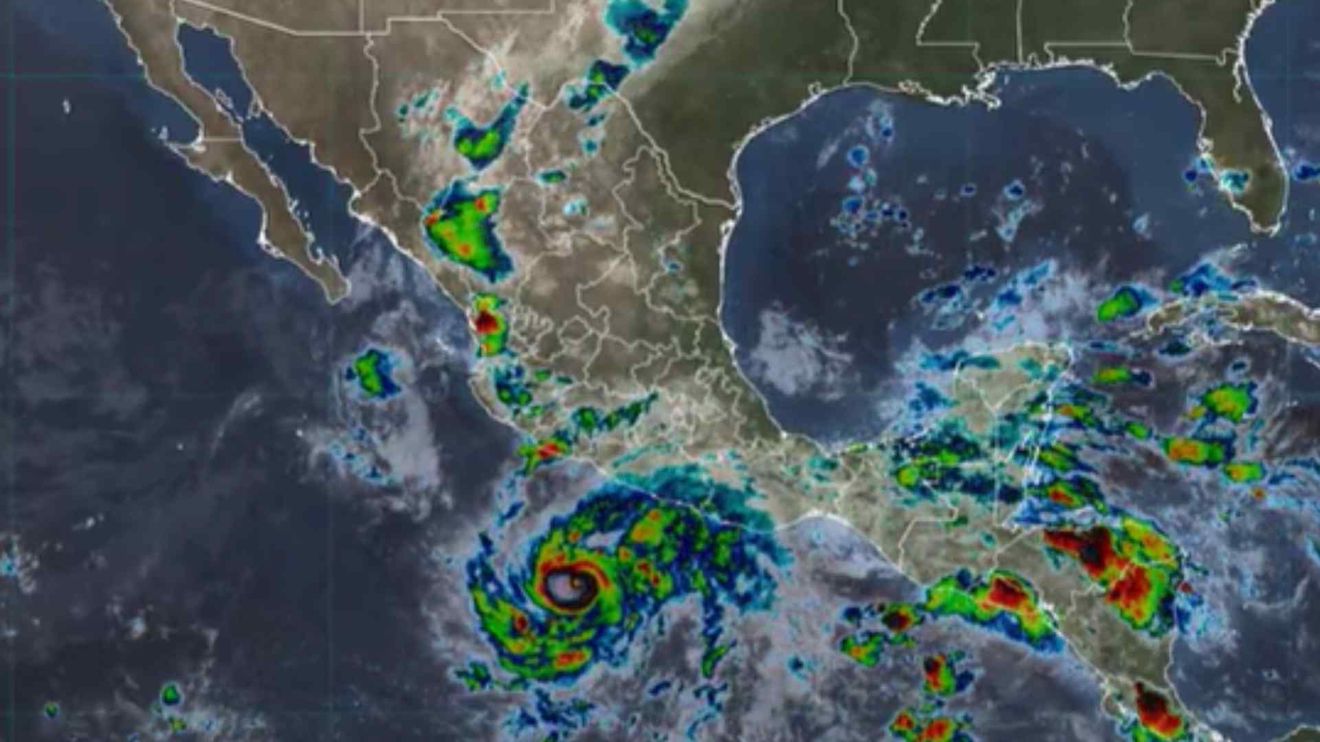 ‘Trudy’ sube a huracán categoría 2 y deja lluvias en Guerrero, Oaxaca y Michoacán ‘Trudy’ sube a huracán categoría 2 y deja lluvias en Guerrero, Oaxaca y Michoacán
