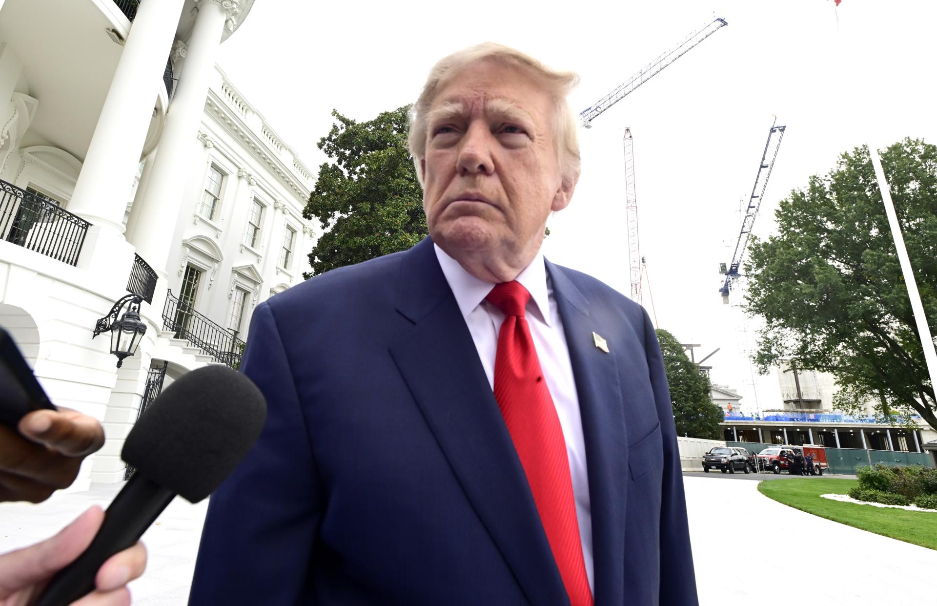 Trump defiende el alivio de sanciones a Rusia para poner fin a la guerra en Ucrania Trump defiende el alivio de sanciones a Rusia para poner fin a la guerra en Ucrania