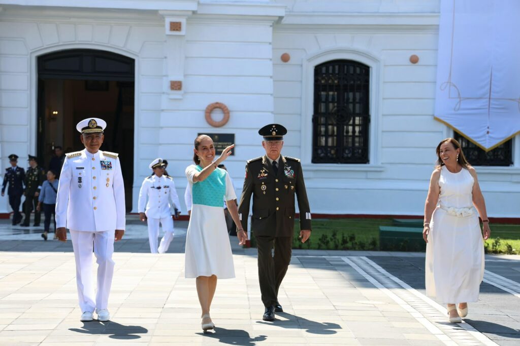 Sheinbaum conmemora los 205 años de la Armada de México - whatsapp-image-2026-10-04-at-123433-pm-1024x683