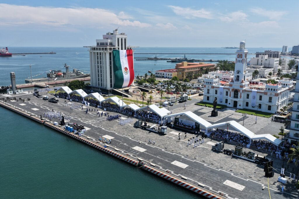 Así fue el desfile por el 205 aniversario de la Armada de México - whatsapp-image-2026-10-04-at-20517-pm-1024x683